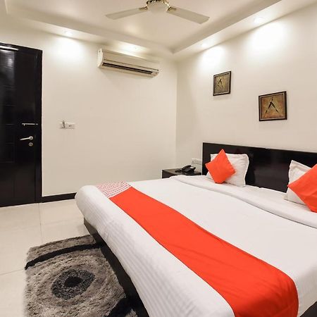 Oyo Flagship 18940 Hotel Swathi New Delhi Exteriör bild