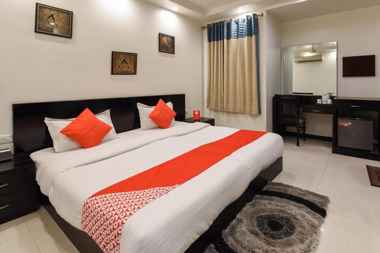 Oyo Flagship 18940 Hotel Swathi New Delhi Exteriör bild