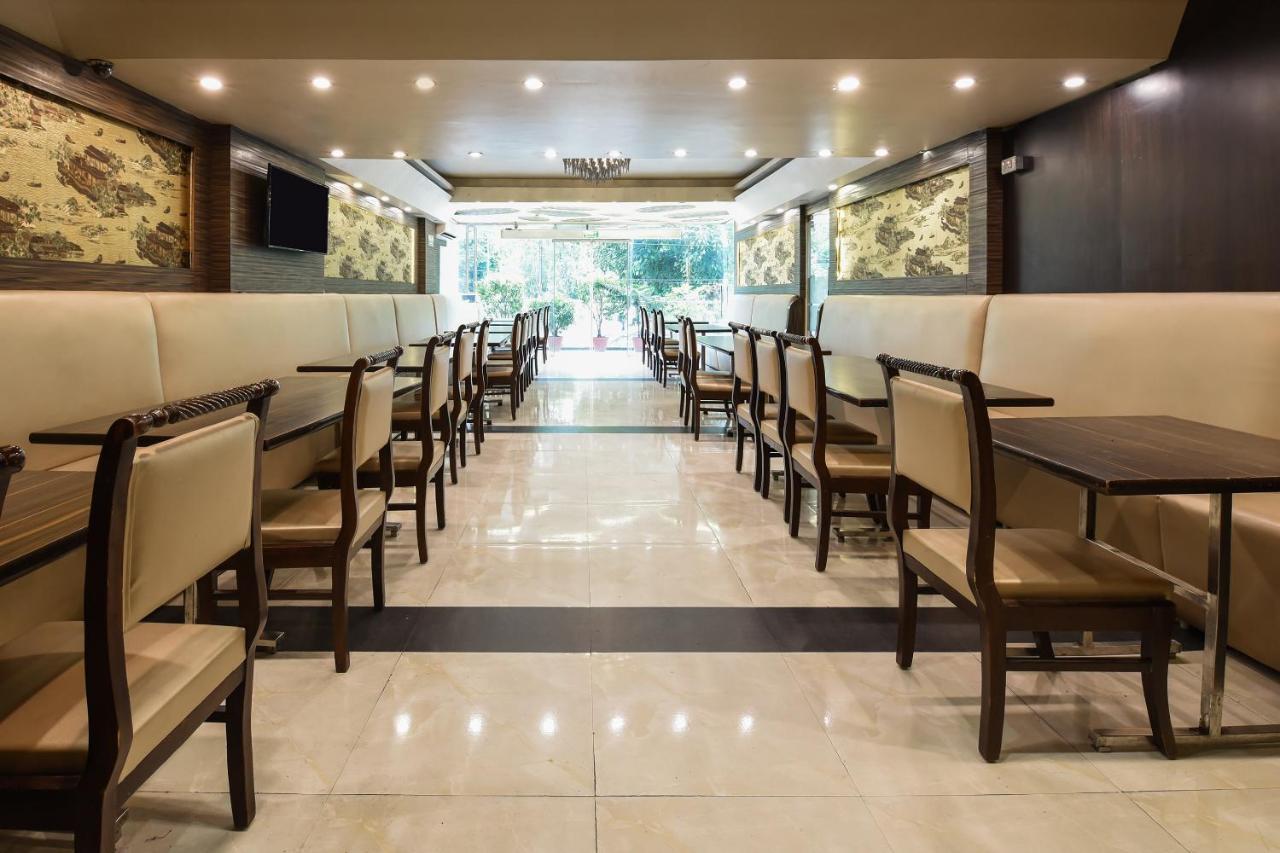 Oyo Flagship 18940 Hotel Swathi New Delhi Exteriör bild
